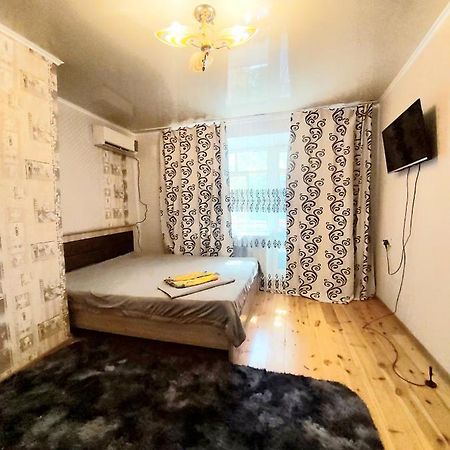 Flat in the city center Uralsk Exterior photo